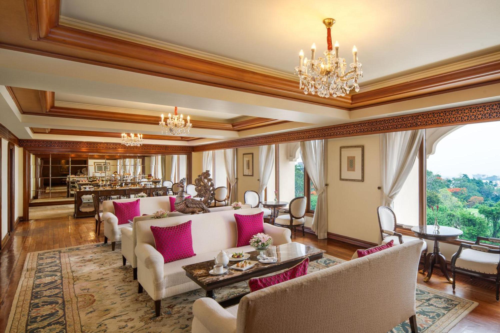 Taj Krishna Hotel Hyderabad Exterior photo The Imperial Lounge at Delhi International Airport