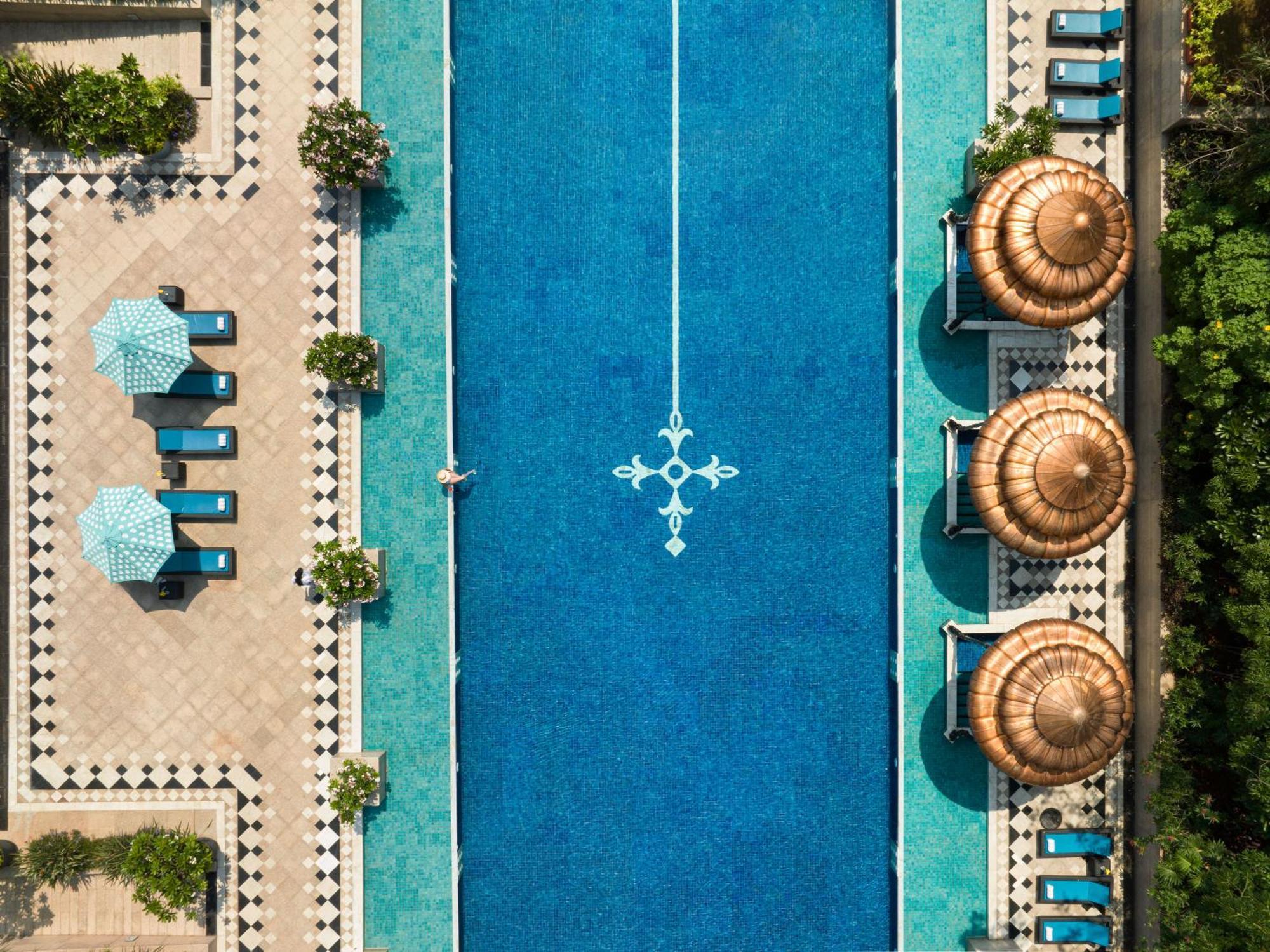 Taj Krishna Hotel Hyderabad Exterior photo The pool at the Four Seasons Hotel, Istanbul